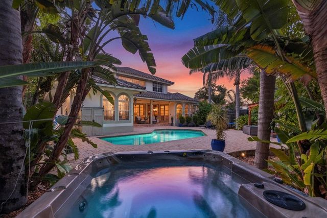 4660 LAUREL OAK LANE NE, St Petersburg, FL 33703