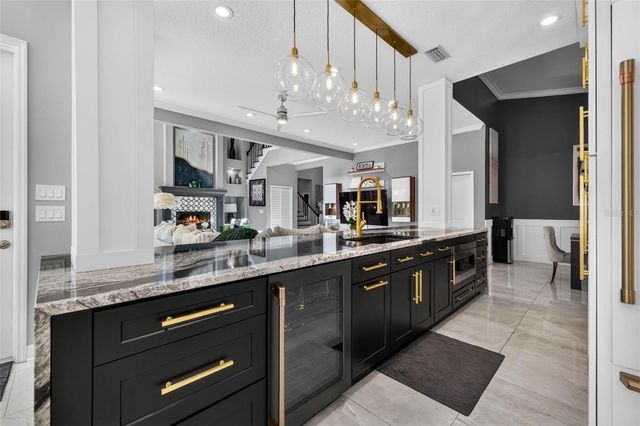 4660 LAUREL OAK LANE NE, St Petersburg, FL 33703