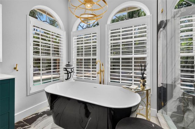 4660 LAUREL OAK LANE NE, St Petersburg, FL 33703
