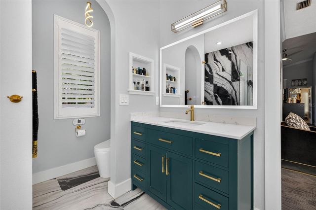 4660 LAUREL OAK LANE NE, St Petersburg, FL 33703