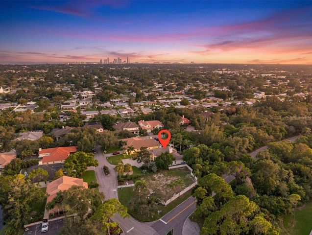 4660 LAUREL OAK LANE NE, St Petersburg, FL 33703