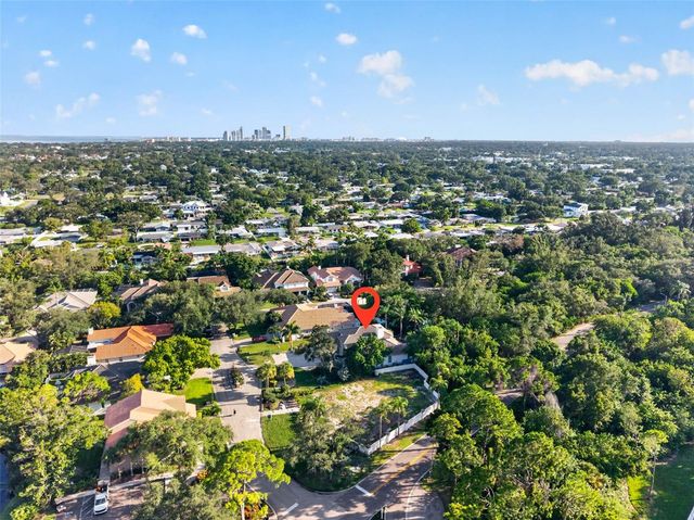 4660 LAUREL OAK LANE NE, St Petersburg, FL 33703