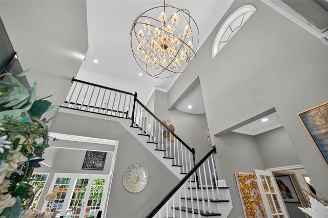 4660 LAUREL OAK LANE NE, St Petersburg, FL 33703