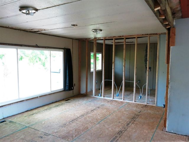 141 W Union City Road, Union City, MI 49094