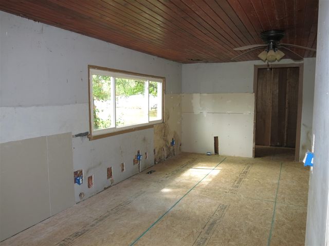 141 W Union City Road, Union City, MI 49094