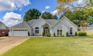 2379 MEADOW RIDGE DR, Memphis, TN 38016