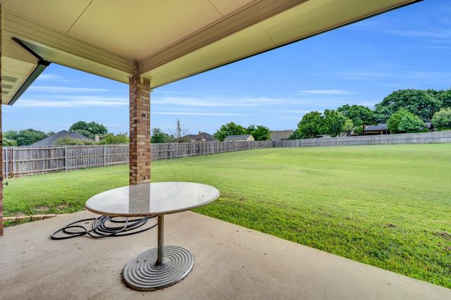 1141 Trophy Court E, Midlothian, TX 76065