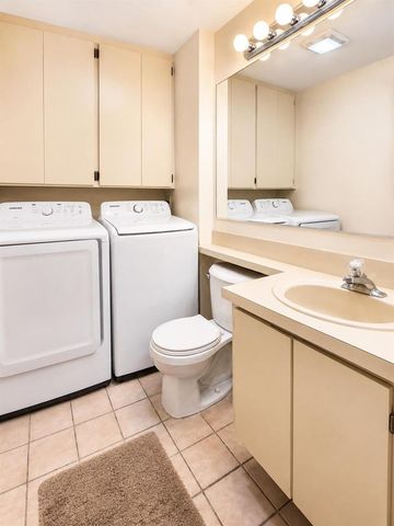 865 Blue Ridge Circle, West Palm Beach, FL 33409