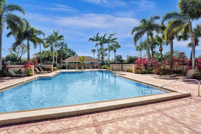 865 Blue Ridge Circle, West Palm Beach, FL 33409