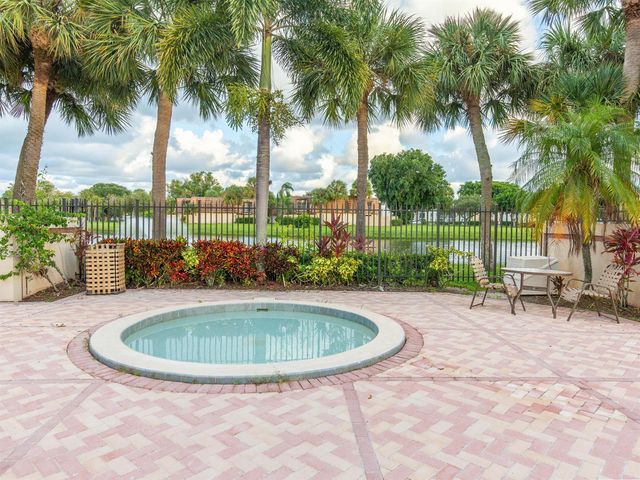 865 Blue Ridge Circle, West Palm Beach, FL 33409