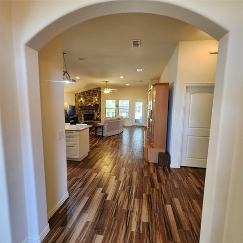 1209 Sherman Street, Tioga, TX 76271