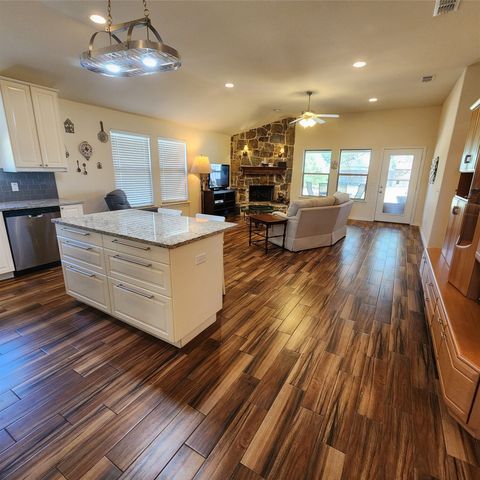 1209 Sherman Street, Tioga, TX 76271