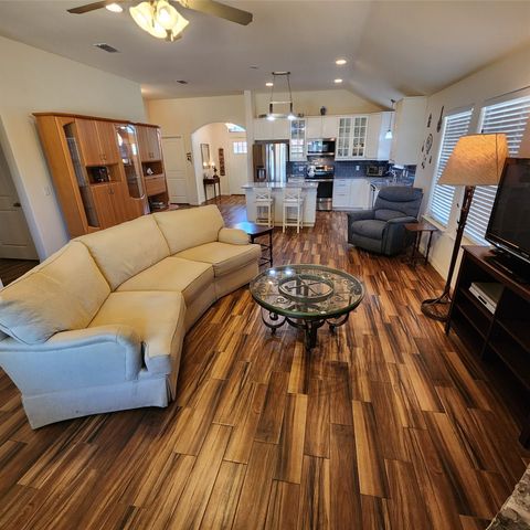 1209 Sherman Street, Tioga, TX 76271