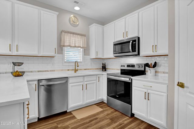 1528 Stones Edge Road, Wilmington, NC 28405