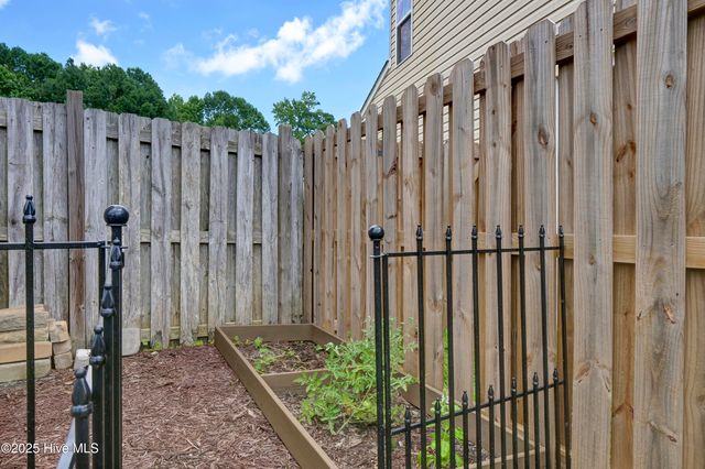 1528 Stones Edge Road, Wilmington, NC 28405