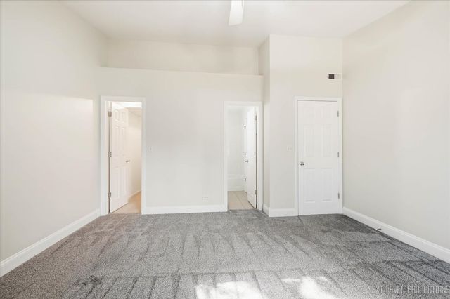 798 STANFORD Lane, Carol Stream, IL 60188