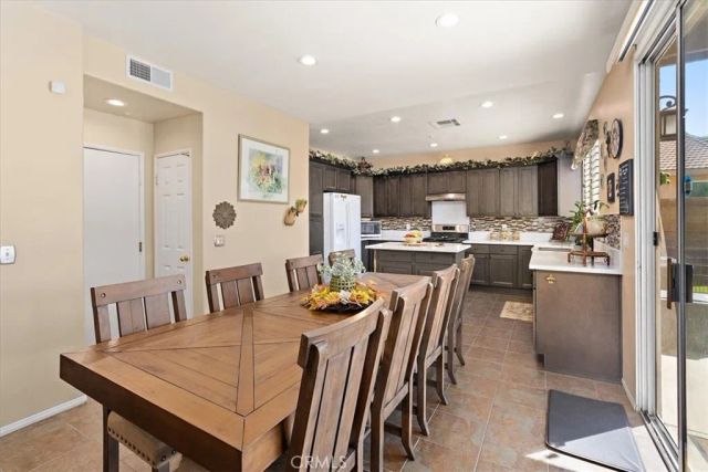 15727 Virginia, Fontana, CA 92336