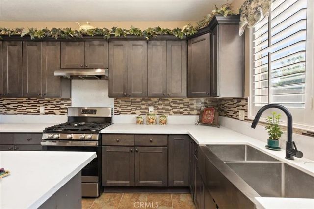 15727 Virginia, Fontana, CA 92336