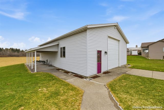 914 Jackson Street, Grandville, MI 49418