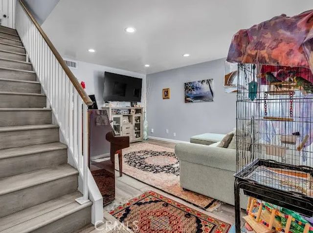 18411 Hatteras 114, Tarzana, CA 91356