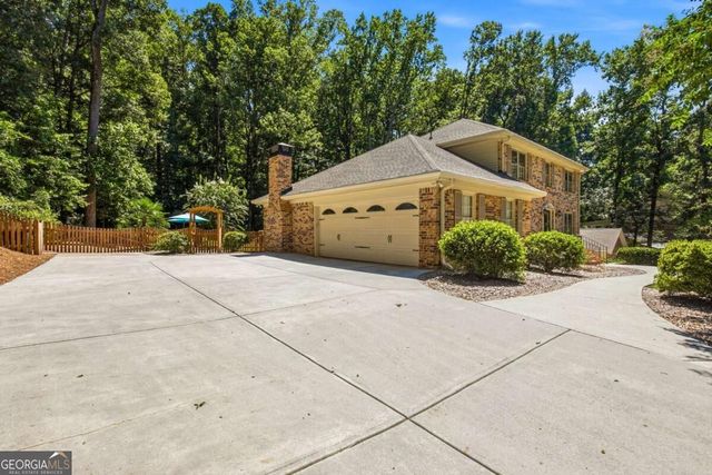 330 Waverly Hall Drive, Roswell, GA 30075