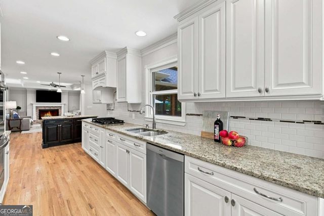 330 Waverly Hall Drive, Roswell, GA 30075