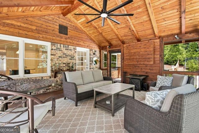 330 Waverly Hall Drive, Roswell, GA 30075
