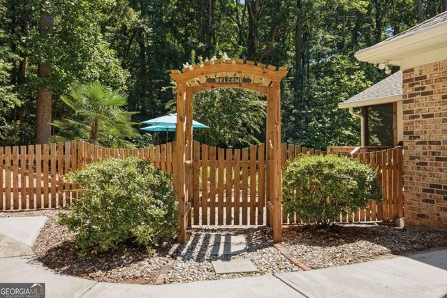 330 Waverly Hall Drive, Roswell, GA 30075