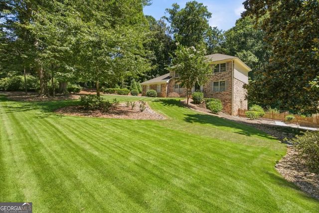 330 Waverly Hall Drive, Roswell, GA 30075