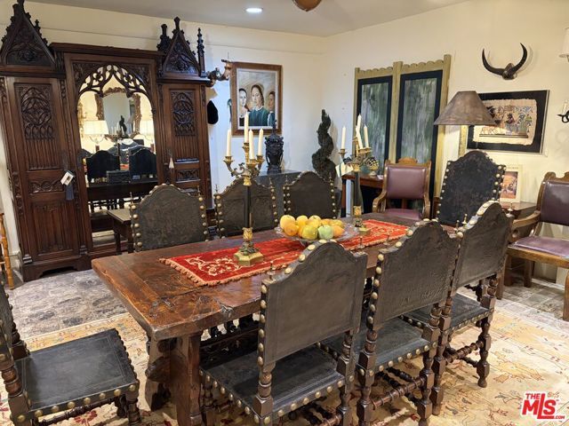2252 W Washington Boulevard, Los Angeles, CA 90018