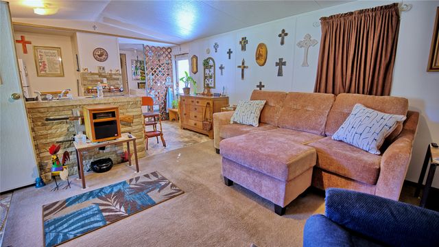 864 Upper Montague Road, Bowie, TX 76230