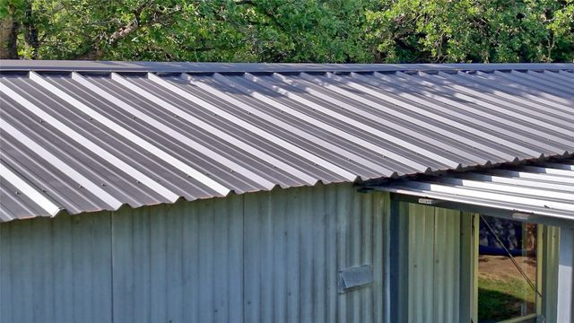 864 Upper Montague Road, Bowie, TX 76230