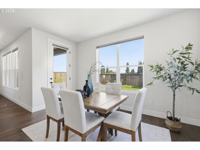 2999 S QUARTZ Dr, Cornelius, OR 97113