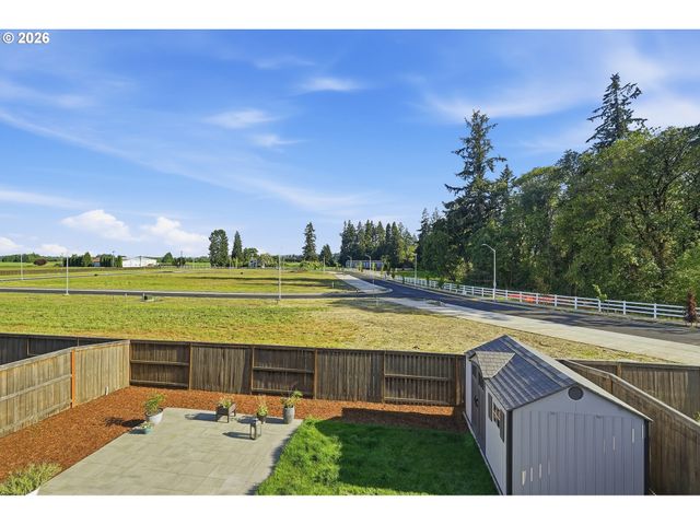 2999 S QUARTZ Dr, Cornelius, OR 97113
