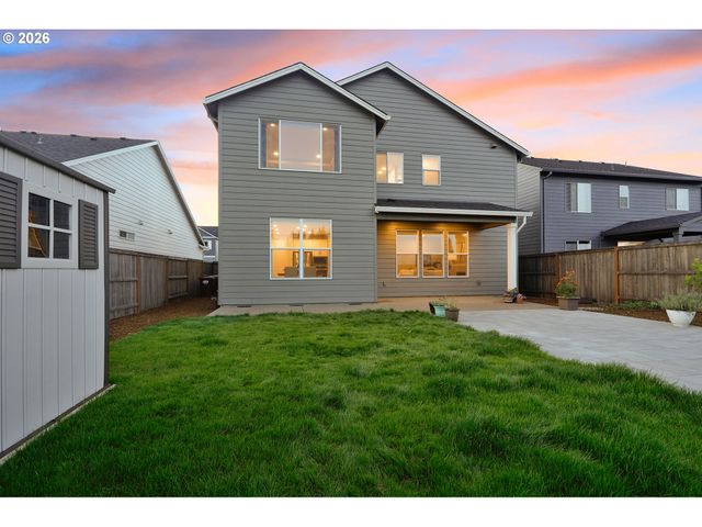 2999 S QUARTZ Dr, Cornelius, OR 97113