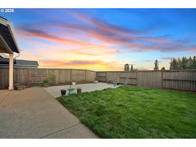 2999 S QUARTZ Dr, Cornelius, OR 97113