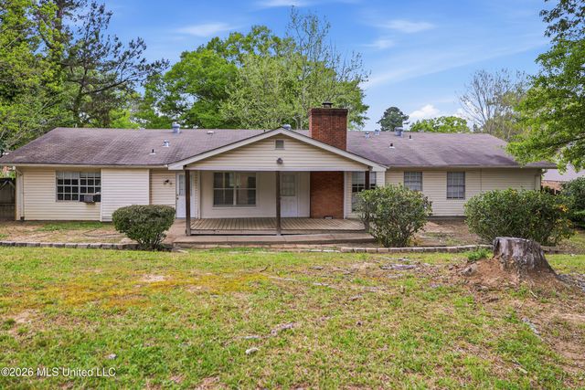 1206 Cliffdale Drive, Clinton, MS 39056