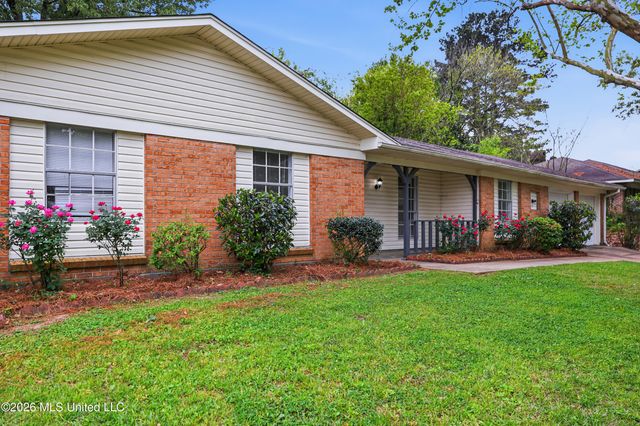 1206 Cliffdale Drive, Clinton, MS 39056
