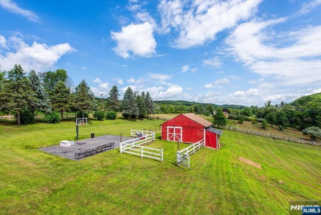 1754 County Rd 565, Sussex, NJ 07461