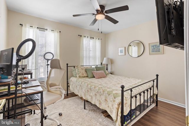 3907 SAXONY DR, Mount Laurel, NJ 08054