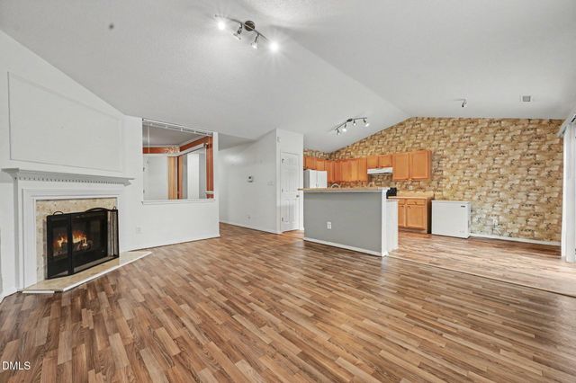 1016 Penncross Drive, Raleigh, NC 27610