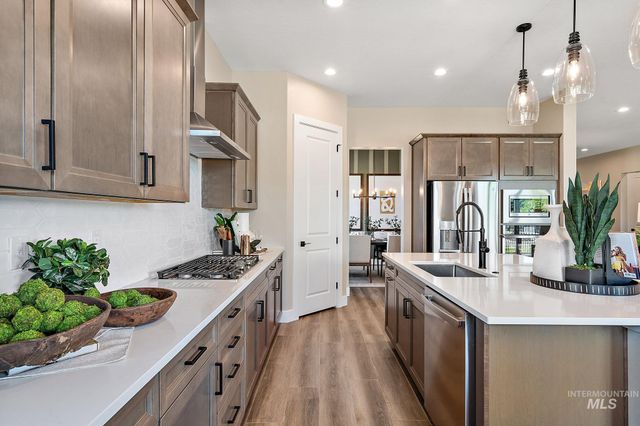 2374 N Mountain Vista Ave, Star, ID 83669