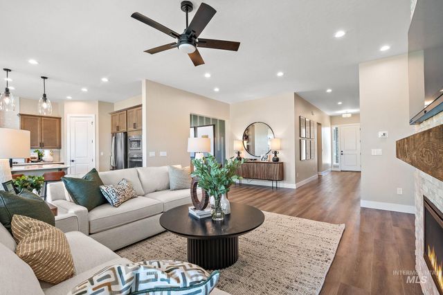 2374 N Mountain Vista Ave, Star, ID 83669