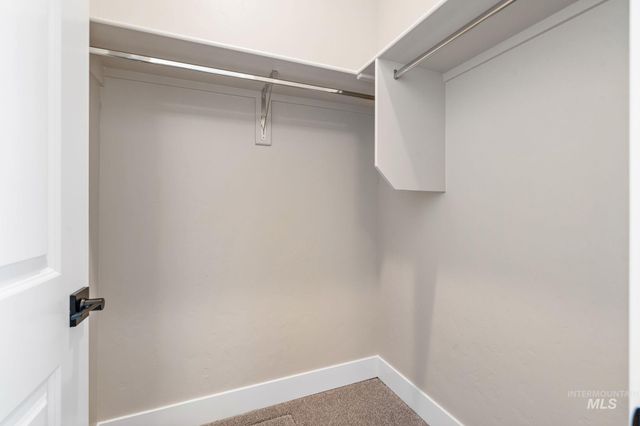 2374 N Mountain Vista Ave, Star, ID 83669