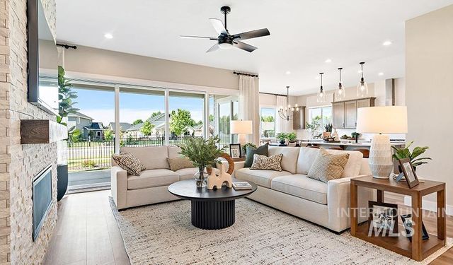 2374 N Mountain Vista Ave, Star, ID 83669