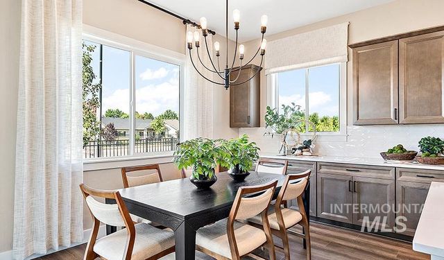 2374 N Mountain Vista Ave, Star, ID 83669