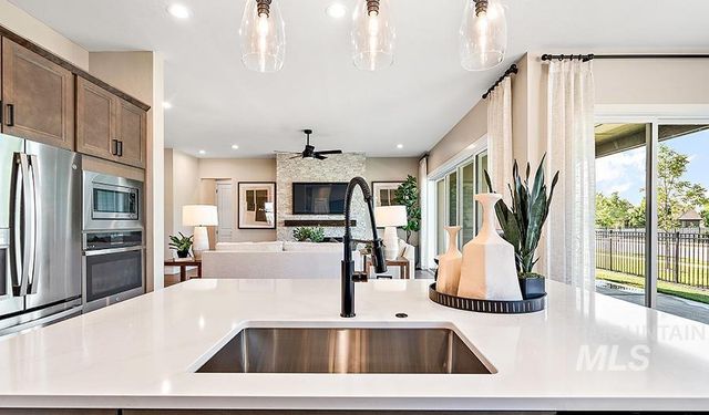 2374 N Mountain Vista Ave, Star, ID 83669