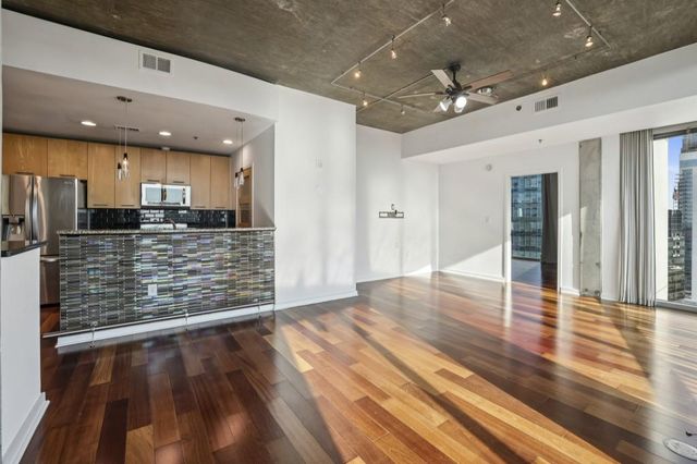 3324 Peachtree NE Road 2301, Atlanta, GA 30326