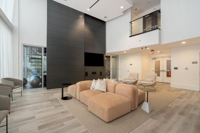 3324 Peachtree NE Road 2301, Atlanta, GA 30326