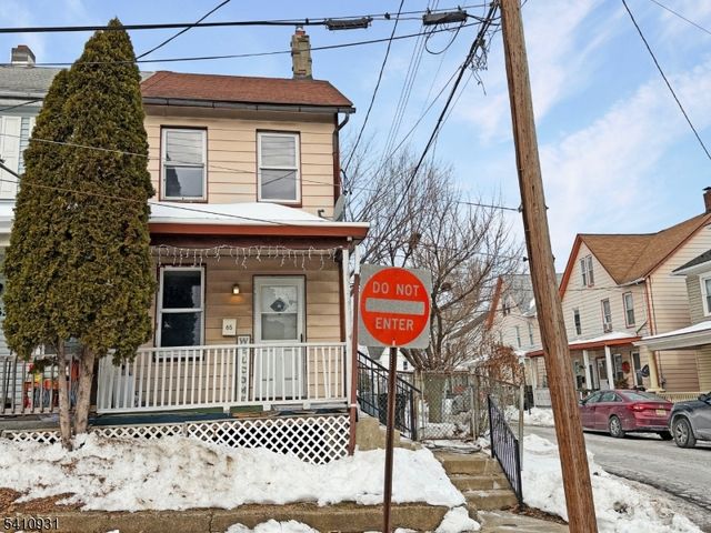 65 Davis St, Phillipsburg Town, NJ 08865